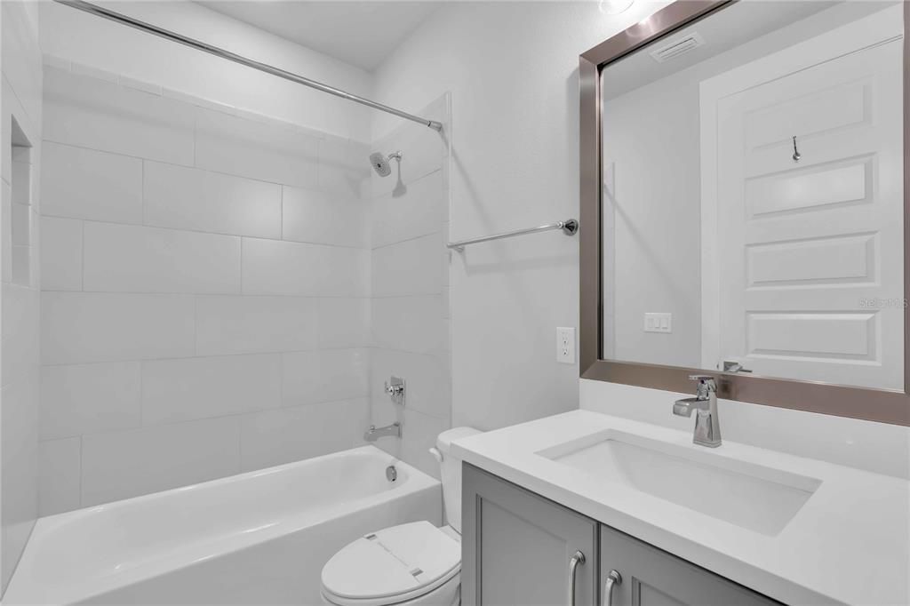 В аренду: $4,800 (3 спален, 3 ванн, 2451 Квадратных фут)