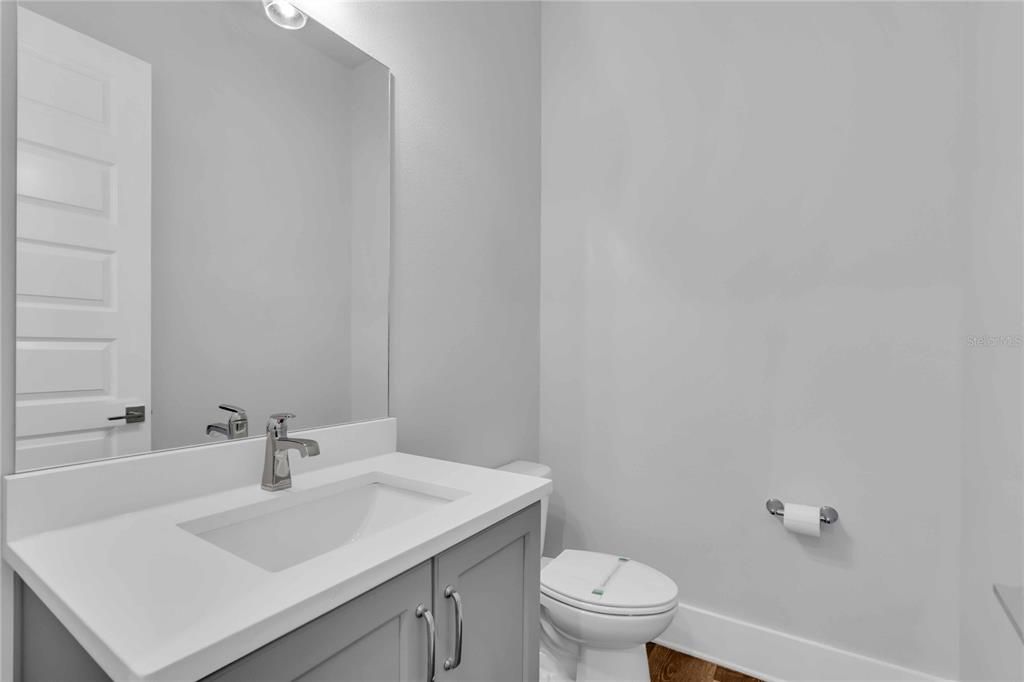 В аренду: $4,800 (3 спален, 3 ванн, 2451 Квадратных фут)