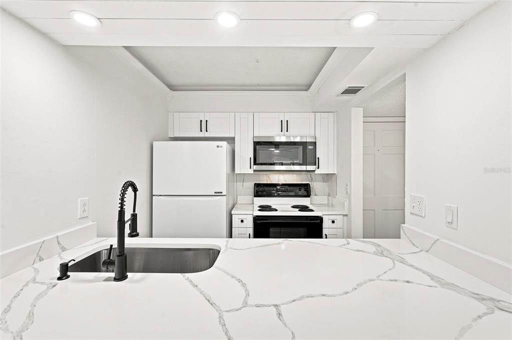 For Rent: $1,600 (1 beds, 1 baths, 550 Square Feet)