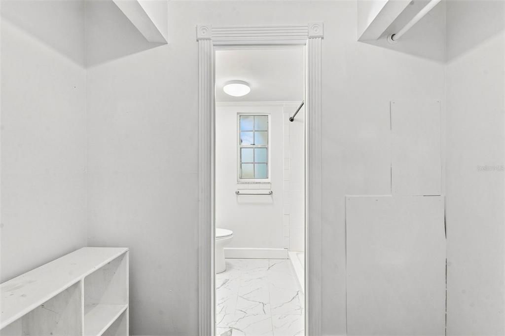 For Rent: $1,600 (1 beds, 1 baths, 550 Square Feet)