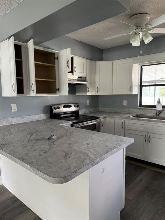 En Venta: $292,500 (3 camas, 2 baños, 1570 Pies cuadrados)