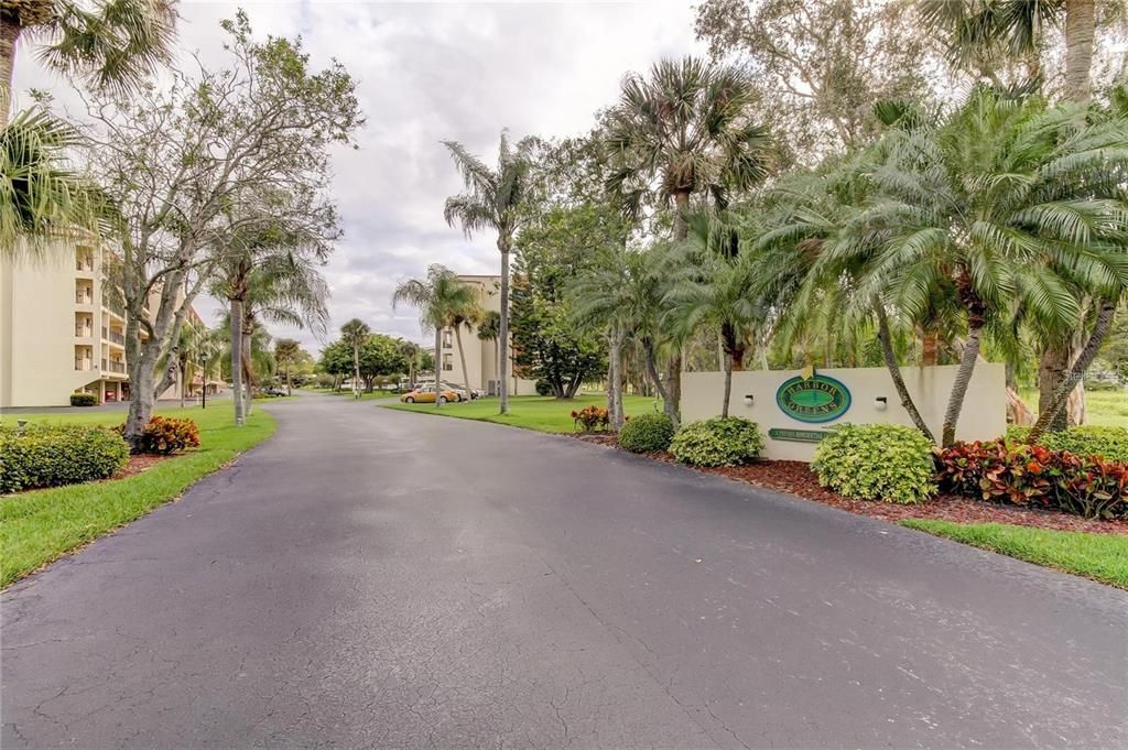 For Rent: $2,250 (2 beds, 2 baths, 1200 Square Feet)