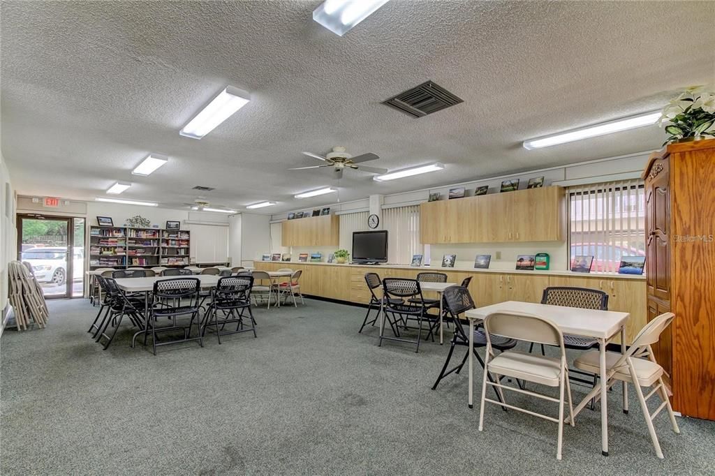 For Rent: $2,250 (2 beds, 2 baths, 1200 Square Feet)
