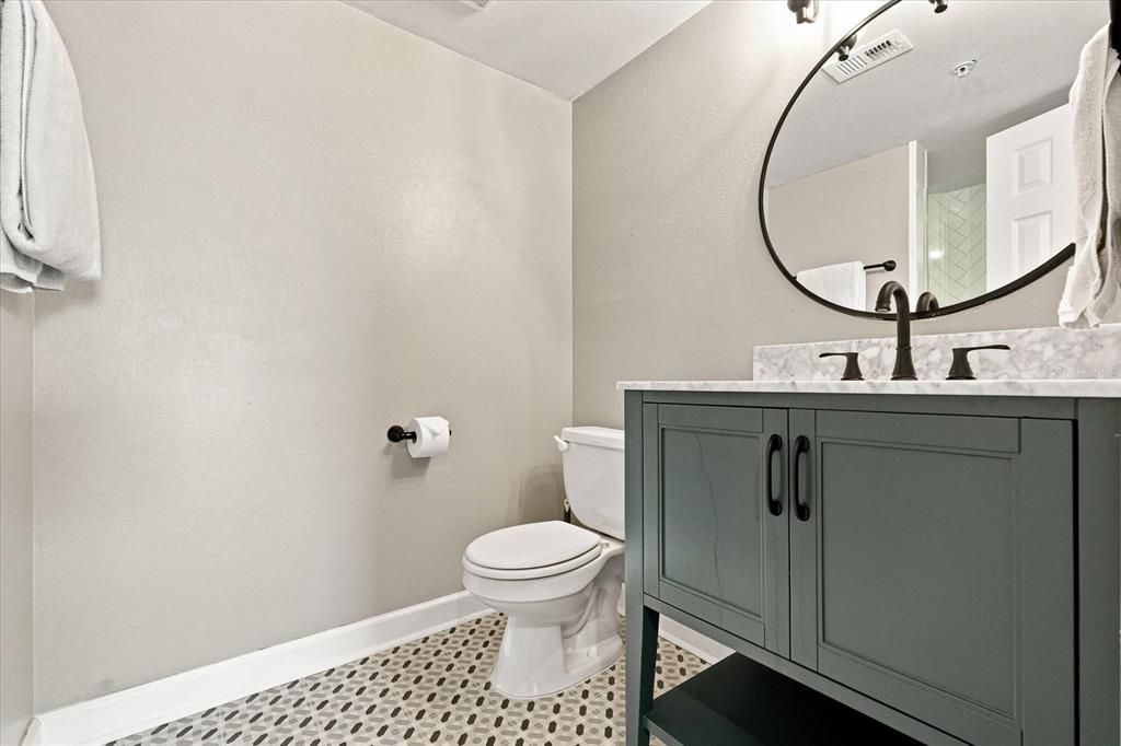 For Sale: $240,000 (2 beds, 2 baths, 1075 Square Feet)