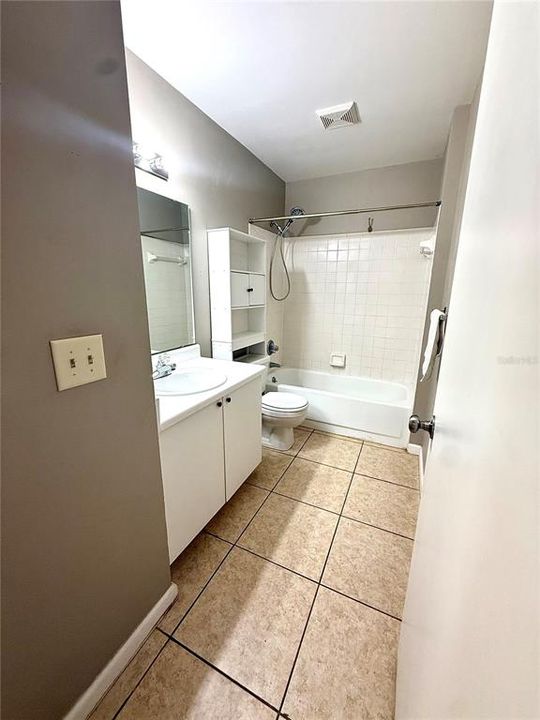 En Venta: $135,000 (2 camas, 2 baños, 1073 Pies cuadrados)