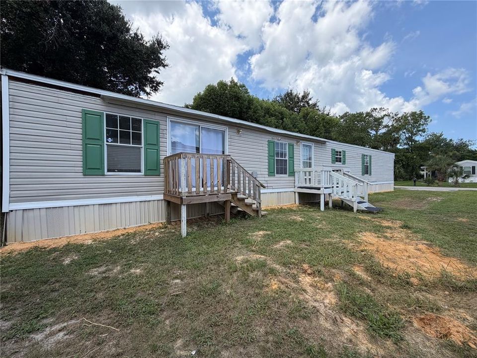 For Sale: $159,990 (3 beds, 1 baths, 1080 Square Feet)