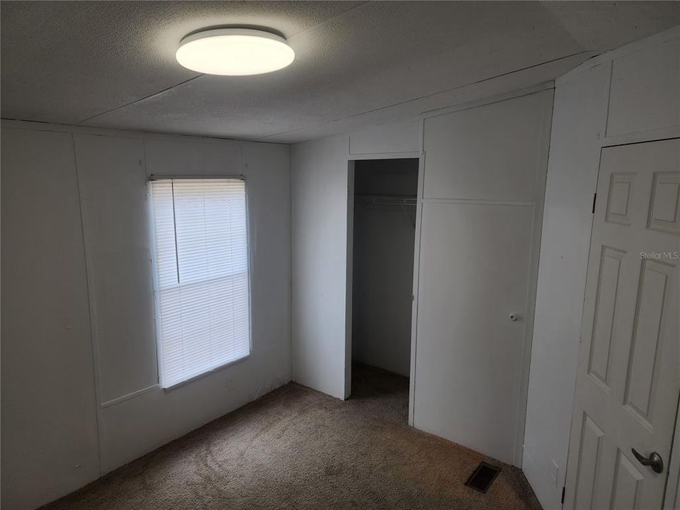 For Sale: $159,990 (3 beds, 1 baths, 1080 Square Feet)