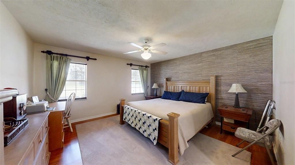 For Sale: $375,400 (3 beds, 2 baths, 1810 Square Feet)