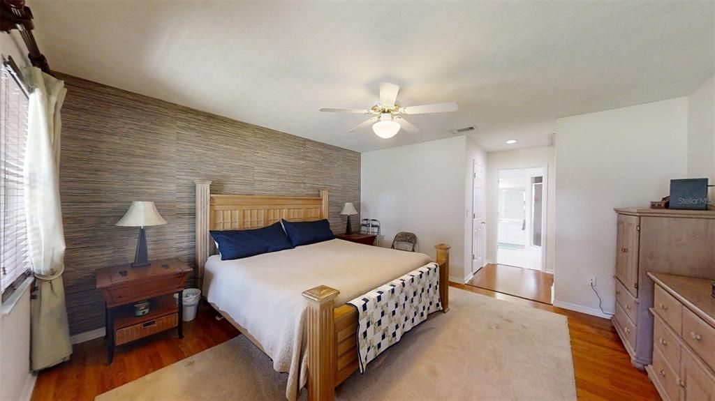 For Sale: $375,400 (3 beds, 2 baths, 1810 Square Feet)