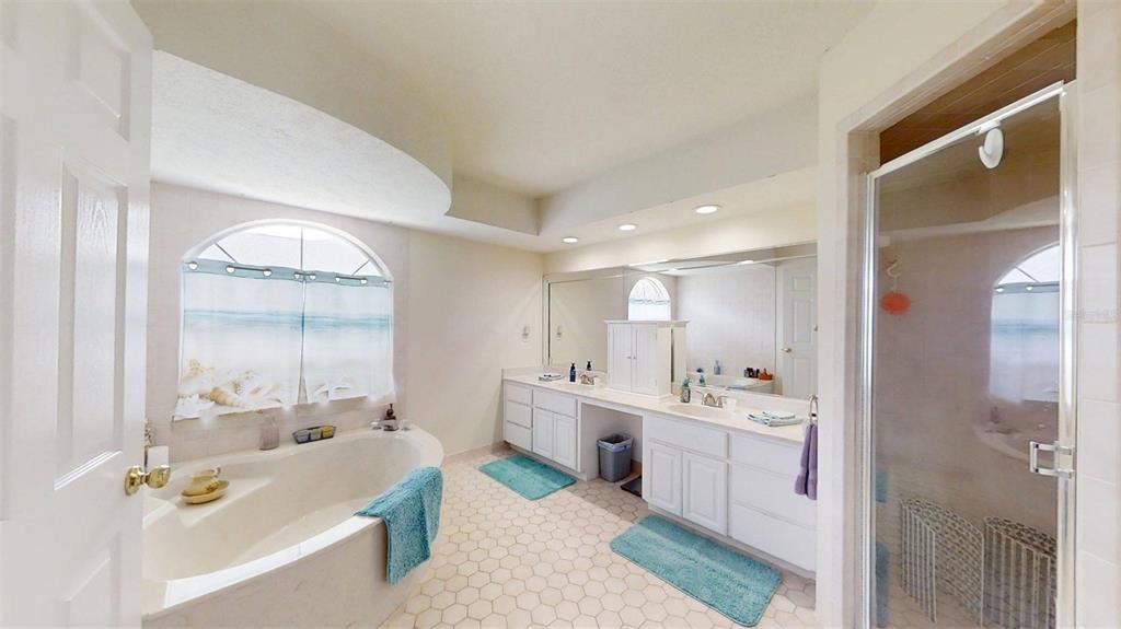 For Sale: $375,400 (3 beds, 2 baths, 1810 Square Feet)