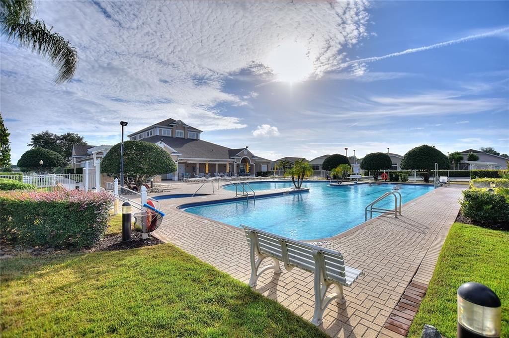 For Sale: $349,900 (3 beds, 2 baths, 2081 Square Feet)