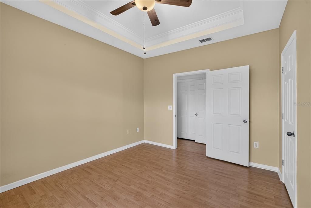 For Sale: $144,500 (1 beds, 1 baths, 794 Square Feet)