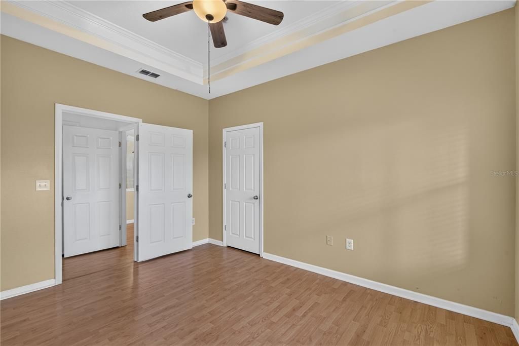 For Sale: $144,500 (1 beds, 1 baths, 794 Square Feet)