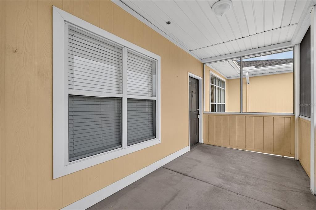 For Sale: $144,500 (1 beds, 1 baths, 794 Square Feet)