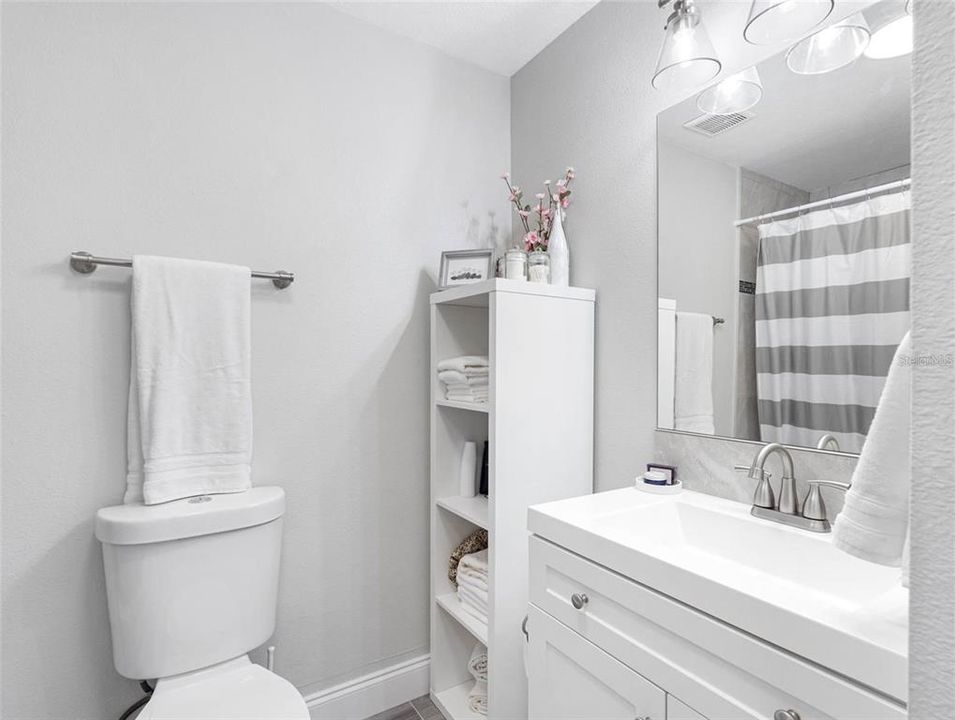 For Rent: $4,000 (3 beds, 2 baths, 1585 Square Feet)