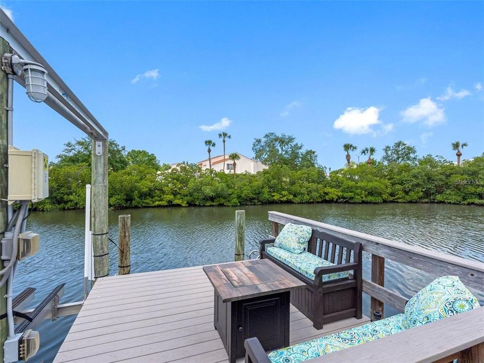 For Rent: $4,000 (3 beds, 2 baths, 1585 Square Feet)