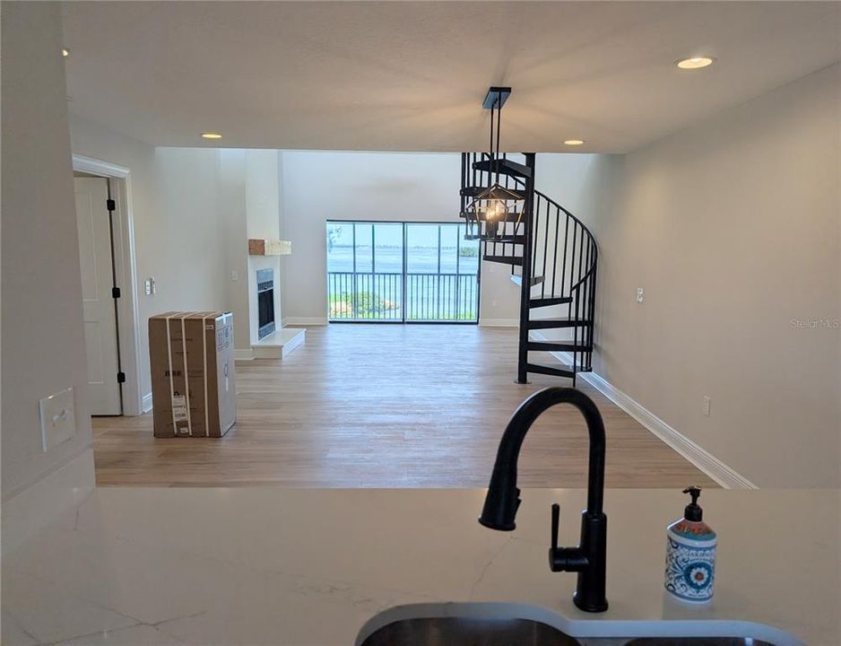 For Rent: $6,000 (3 beds, 2 baths, 1942 Square Feet)