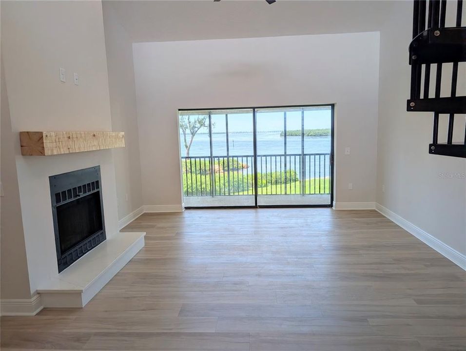 For Rent: $6,000 (3 beds, 2 baths, 1942 Square Feet)