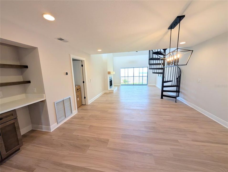 For Rent: $6,000 (3 beds, 2 baths, 1942 Square Feet)