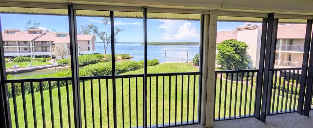 For Rent: $6,000 (3 beds, 2 baths, 1942 Square Feet)