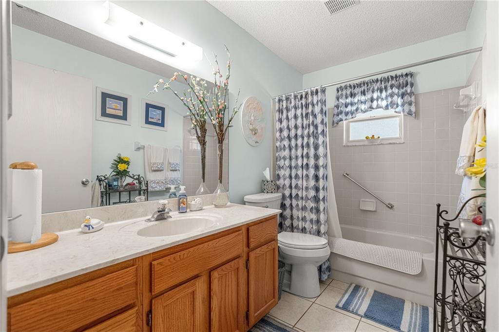 For Sale: $184,900 (2 beds, 2 baths, 1541 Square Feet)