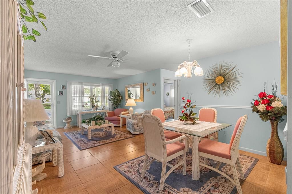 For Sale: $184,900 (2 beds, 2 baths, 1541 Square Feet)