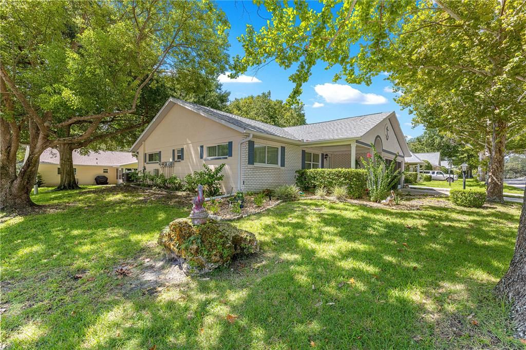 For Sale: $184,900 (2 beds, 2 baths, 1541 Square Feet)