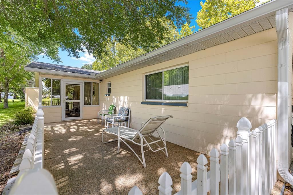 For Sale: $184,900 (2 beds, 2 baths, 1541 Square Feet)