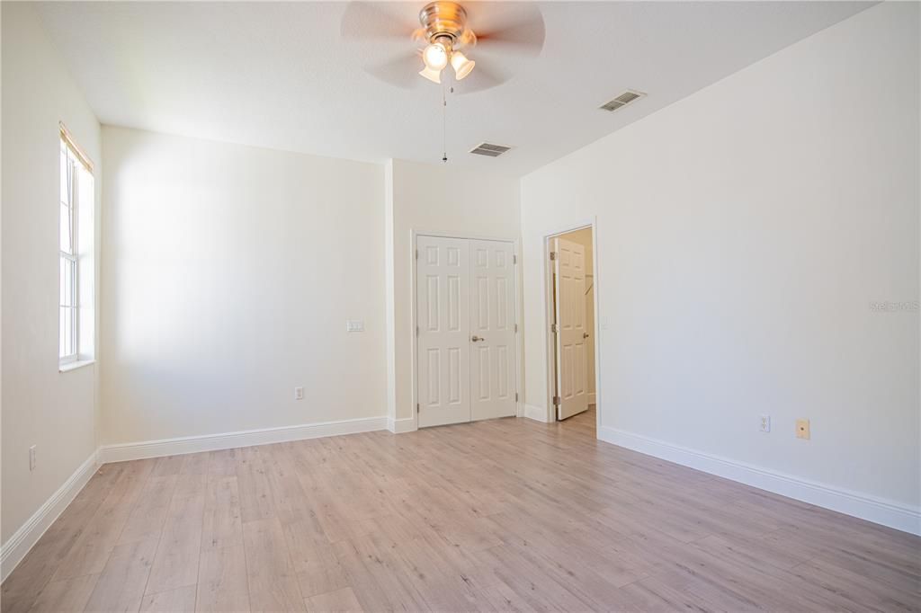 For Rent: $3,800 (4 beds, 3 baths, 2411 Square Feet)