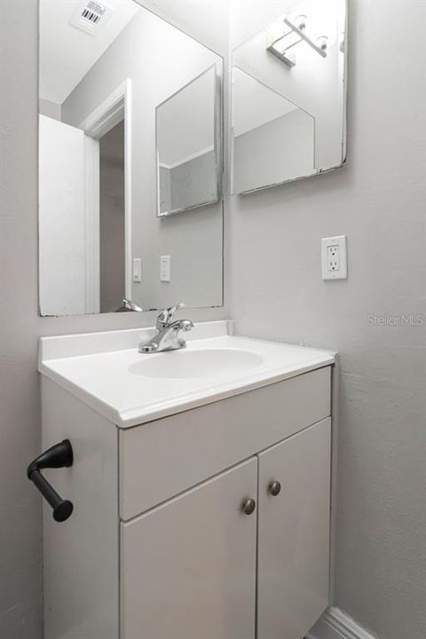 For Sale: $599,900 (6 beds, 0 baths, 2036 Square Feet)