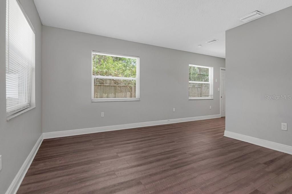 For Sale: $599,900 (6 beds, 0 baths, 2036 Square Feet)
