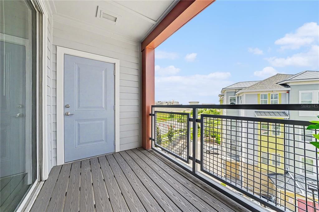 For Sale: $550,000 (3 beds, 2 baths, 1799 Square Feet)