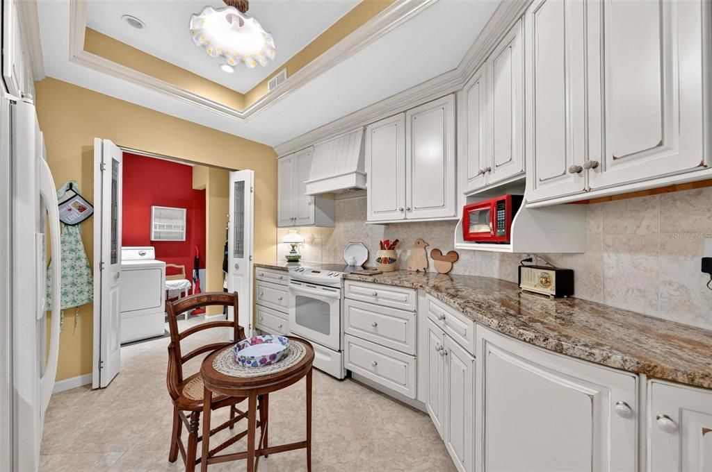 For Sale: $739,000 (2 beds, 2 baths, 1311 Square Feet)