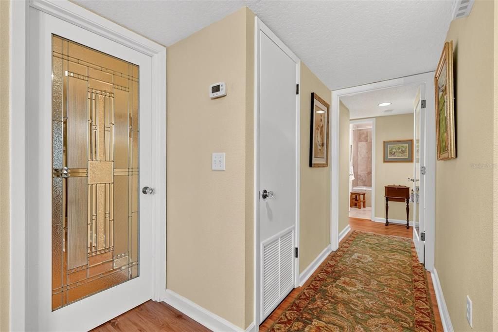 For Sale: $739,000 (2 beds, 2 baths, 1311 Square Feet)