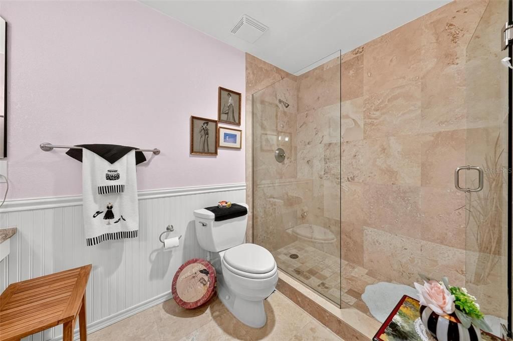For Sale: $739,000 (2 beds, 2 baths, 1311 Square Feet)