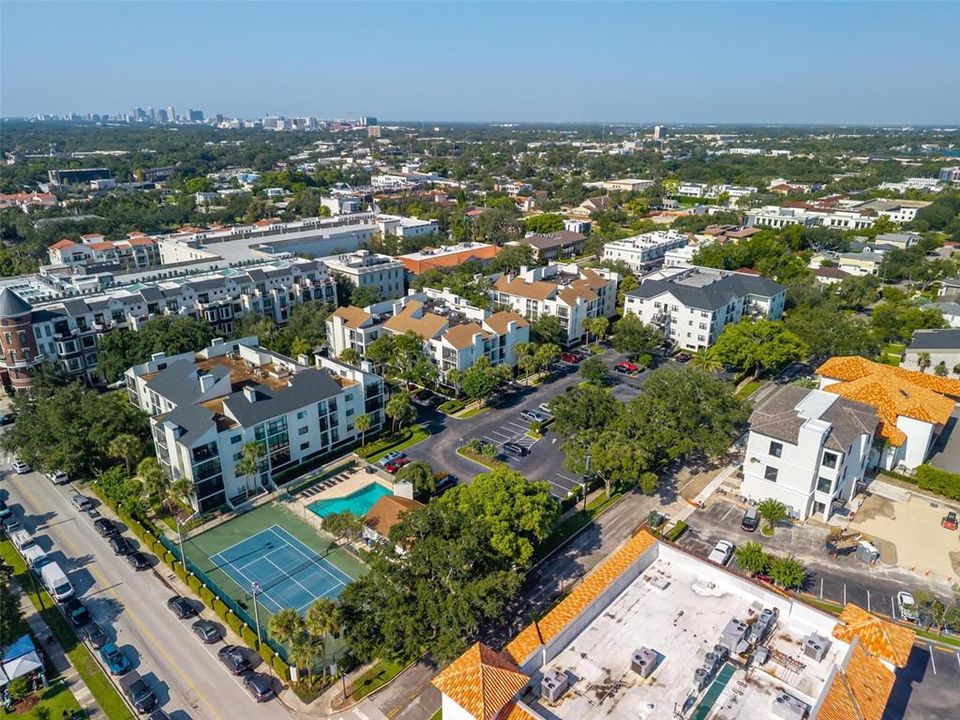 For Sale: $739,000 (2 beds, 2 baths, 1311 Square Feet)