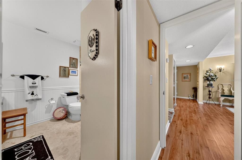 For Sale: $739,000 (2 beds, 2 baths, 1311 Square Feet)