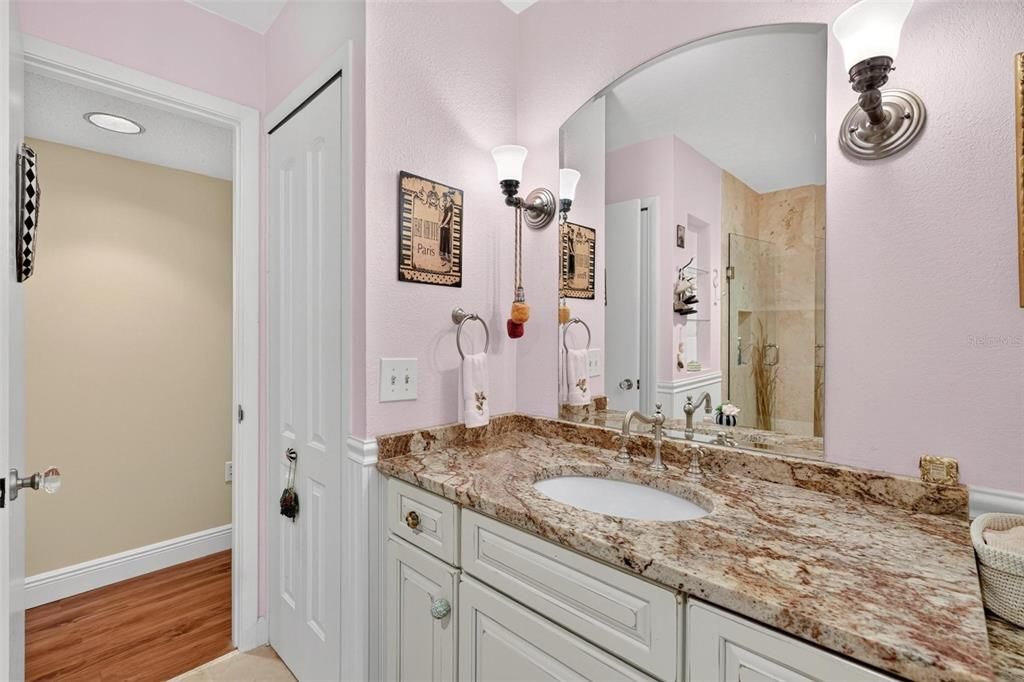 For Sale: $739,000 (2 beds, 2 baths, 1311 Square Feet)