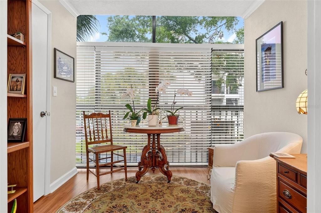 For Sale: $739,000 (2 beds, 2 baths, 1311 Square Feet)