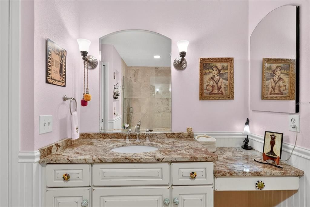 For Sale: $739,000 (2 beds, 2 baths, 1311 Square Feet)