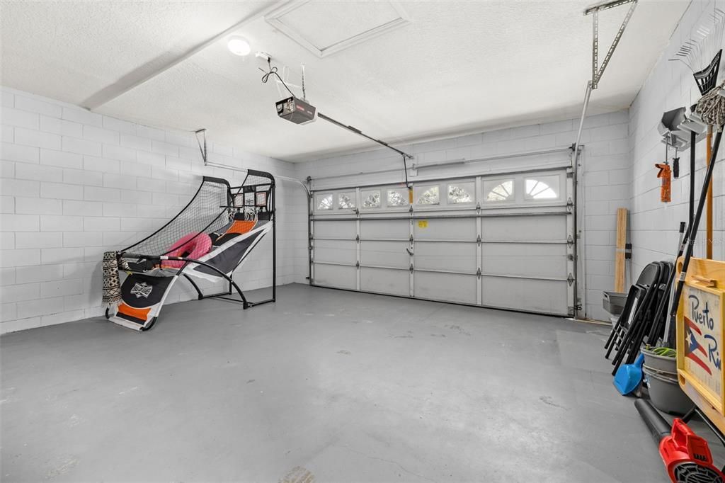 For Sale: $414,990 (4 beds, 2 baths, 2475 Square Feet)