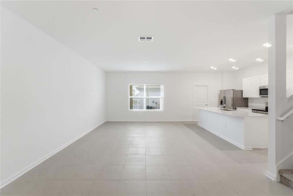 For Rent: $2,600 (4 beds, 2 baths, 2000 Square Feet)