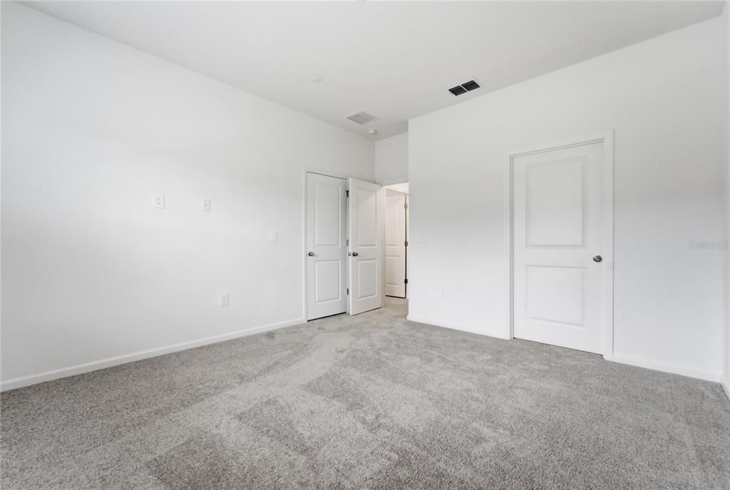 For Rent: $2,600 (4 beds, 2 baths, 2000 Square Feet)