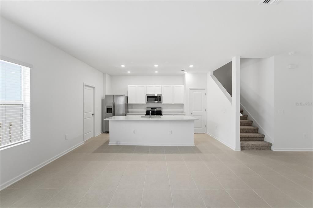 For Rent: $2,600 (4 beds, 2 baths, 2000 Square Feet)