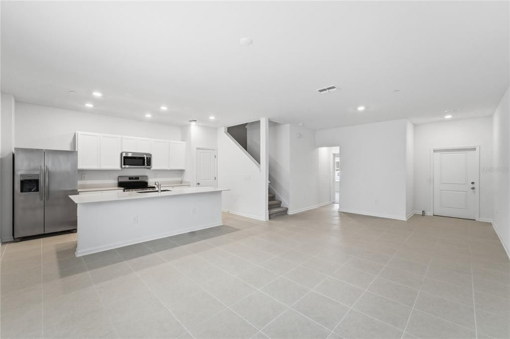 For Rent: $2,600 (4 beds, 2 baths, 2000 Square Feet)