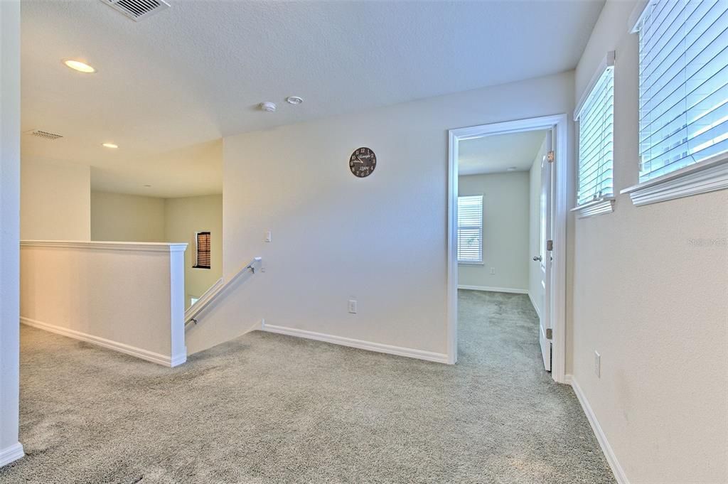 For Rent: $2,300 (3 beds, 2 baths, 1860 Square Feet)