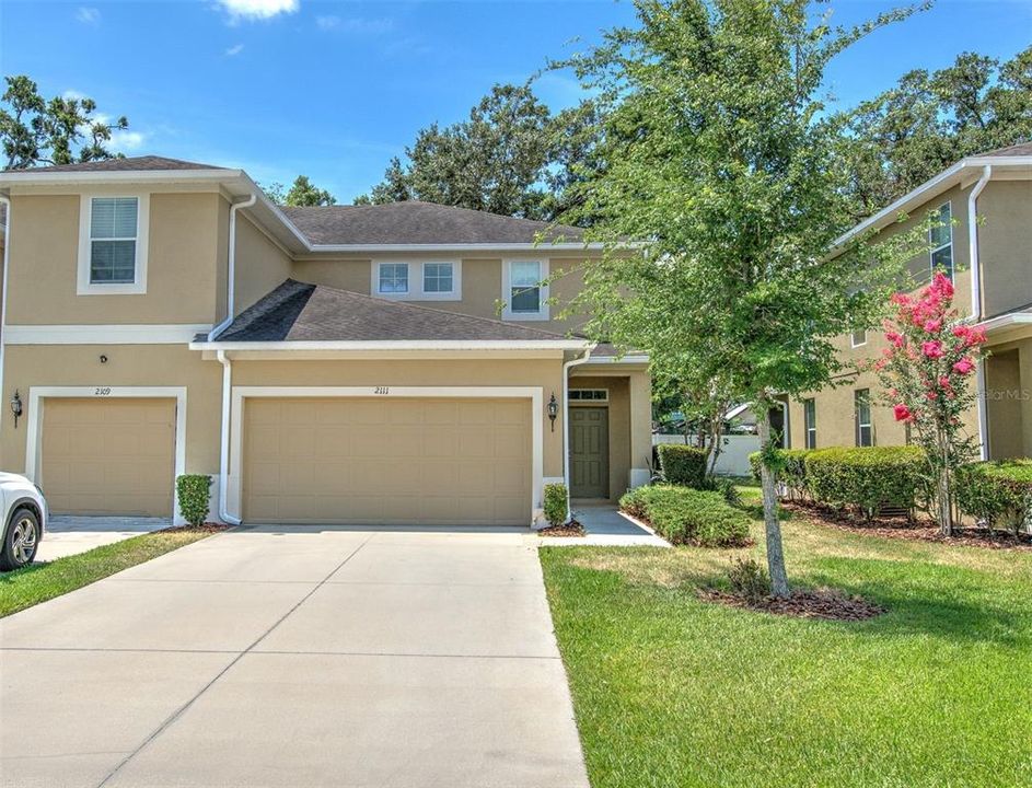 For Rent: $2,300 (3 beds, 2 baths, 1860 Square Feet)
