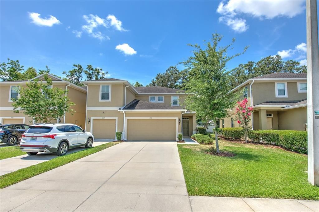 For Rent: $2,300 (3 beds, 2 baths, 1860 Square Feet)