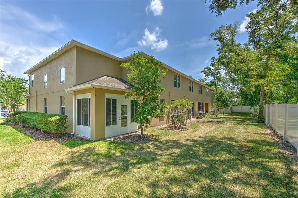 For Rent: $2,300 (3 beds, 2 baths, 1860 Square Feet)