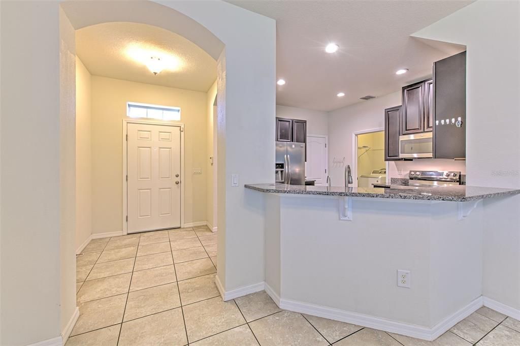 For Rent: $2,300 (3 beds, 2 baths, 1860 Square Feet)